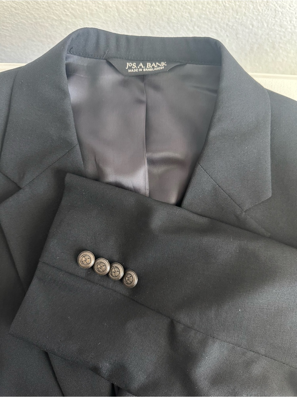 Jos. A. Bank Black 100% Wool Suit Jacket 43R 2-Button Notch Lapel Single Vent